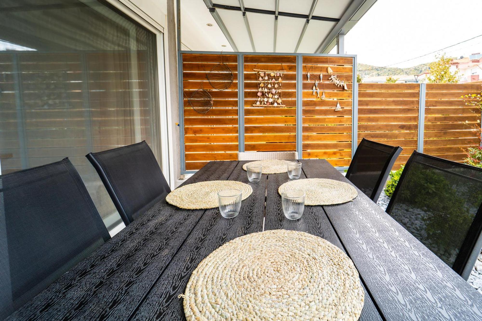Tatil Evi Aegean Twin Nea Iraklitsa